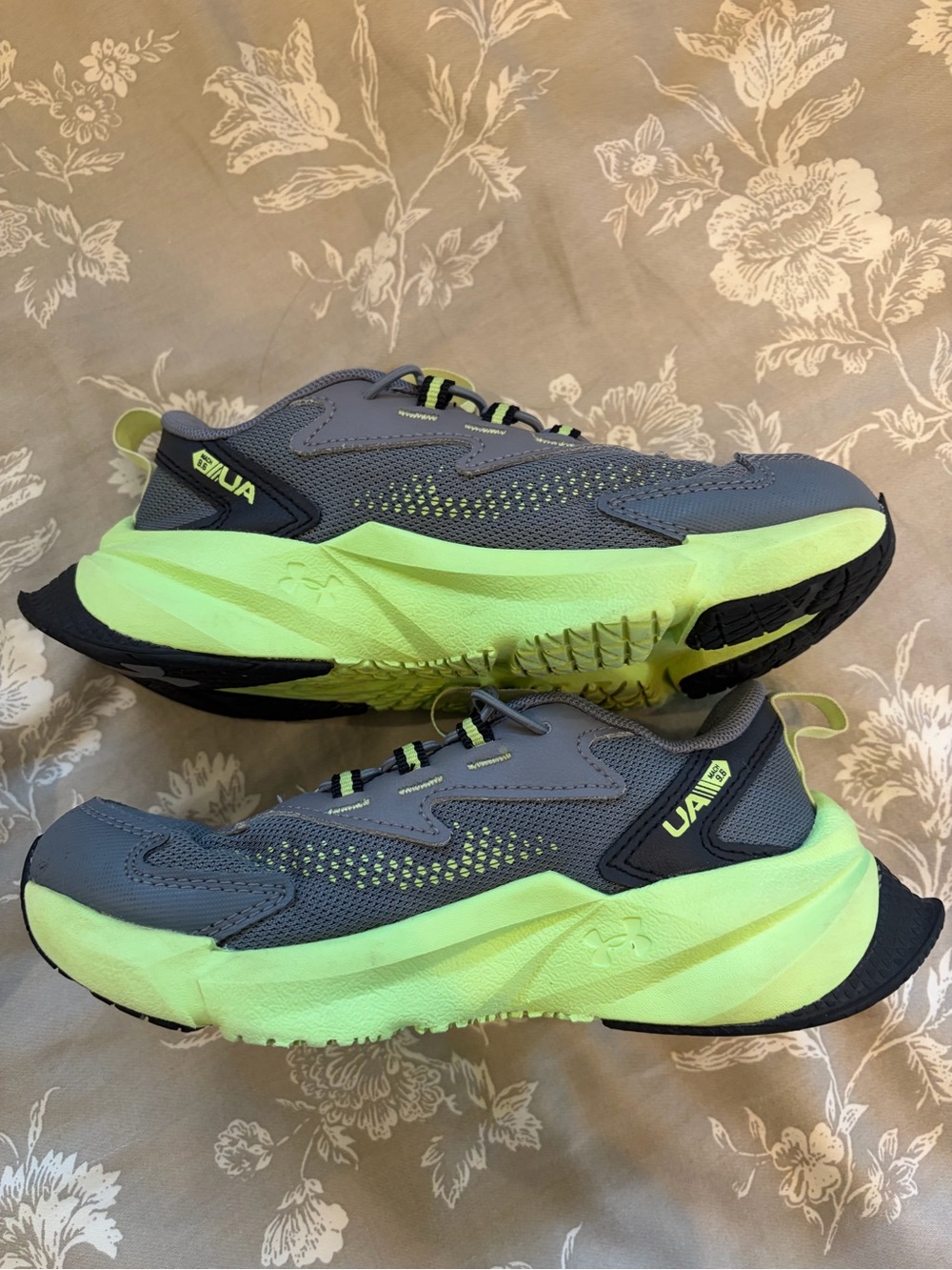Boys Grey & Neon Green Running Sneakers